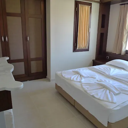 Club Turca Otel 4*