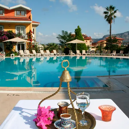 Club Turca Otel 4*
