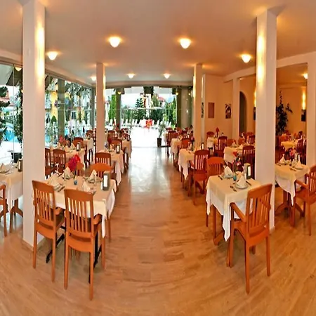 Club Turca فندق 4*